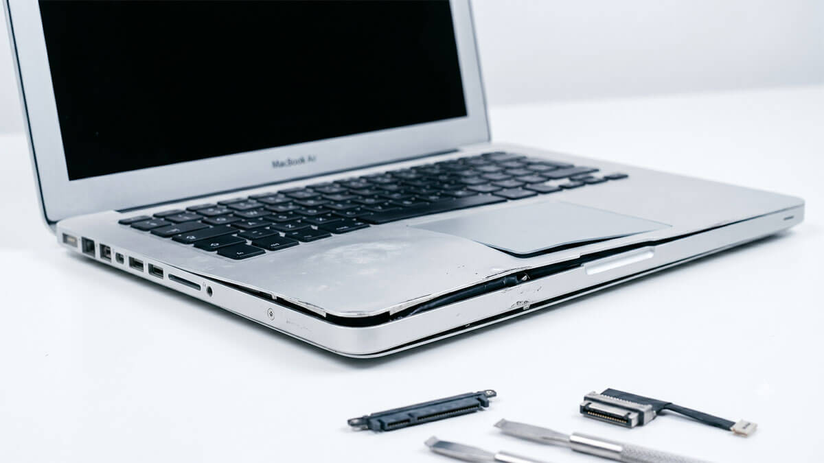bateria do MacBook inchando